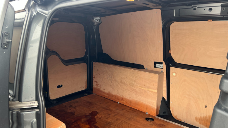 Ford Transit Connect 240 L2 Diesel 2.0 EcoBlue 122ps Trend Van Auto